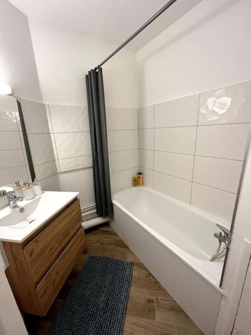 The Jungle Studio, Loggia & Parking Dans Residence Romans-sur-Isere Luaran gambar